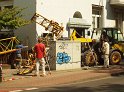 Baukran umgestuerzt Koeln Suelz Suelzguertel P230